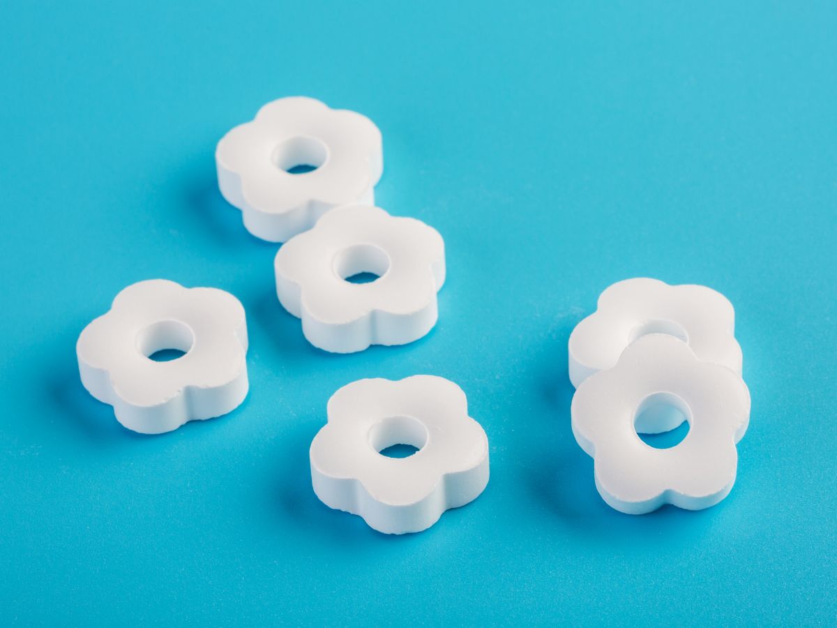 Am I OK Eating Sugar Free Mints with Invisalign In?!